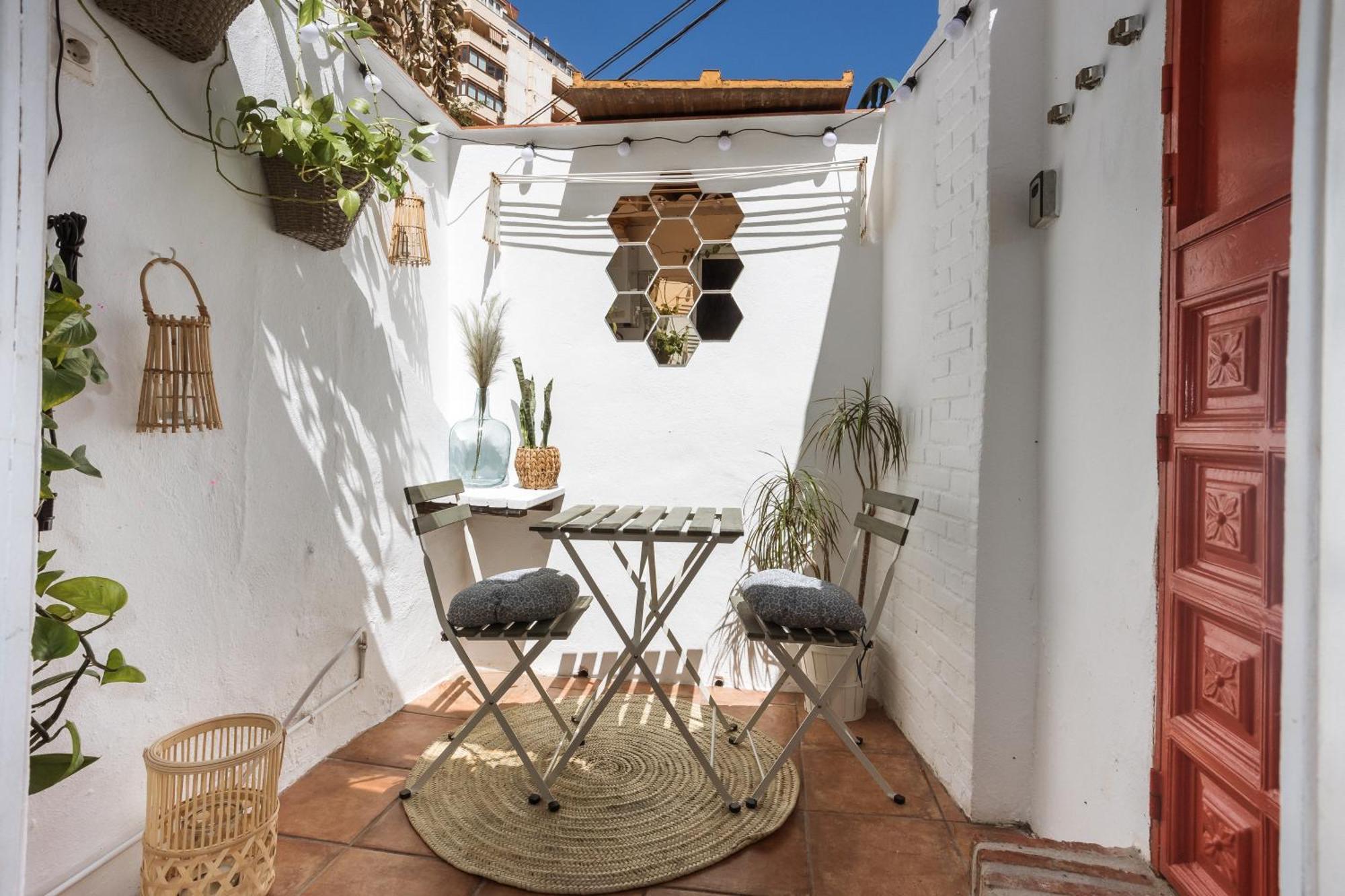 Naim Guest House Malaga Centro Exteriör bild